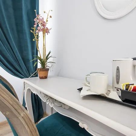 Romantic House Apartment