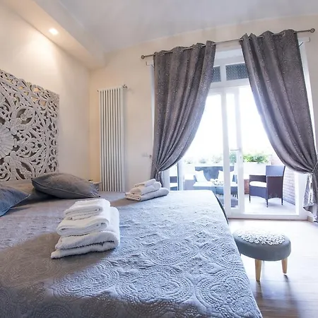 Romantic House Rome