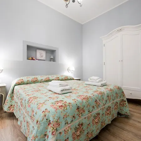 Romantic House Apartment *