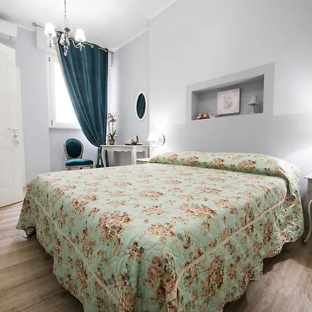 Romantic House Apartment *